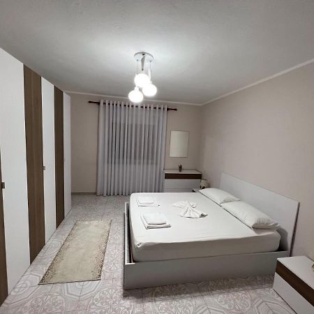 Home Shkodra Center Eksteriør billede